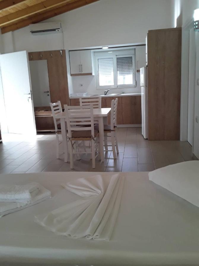 Caldera Vista Apartaments Sarandë Eksteriør bilde