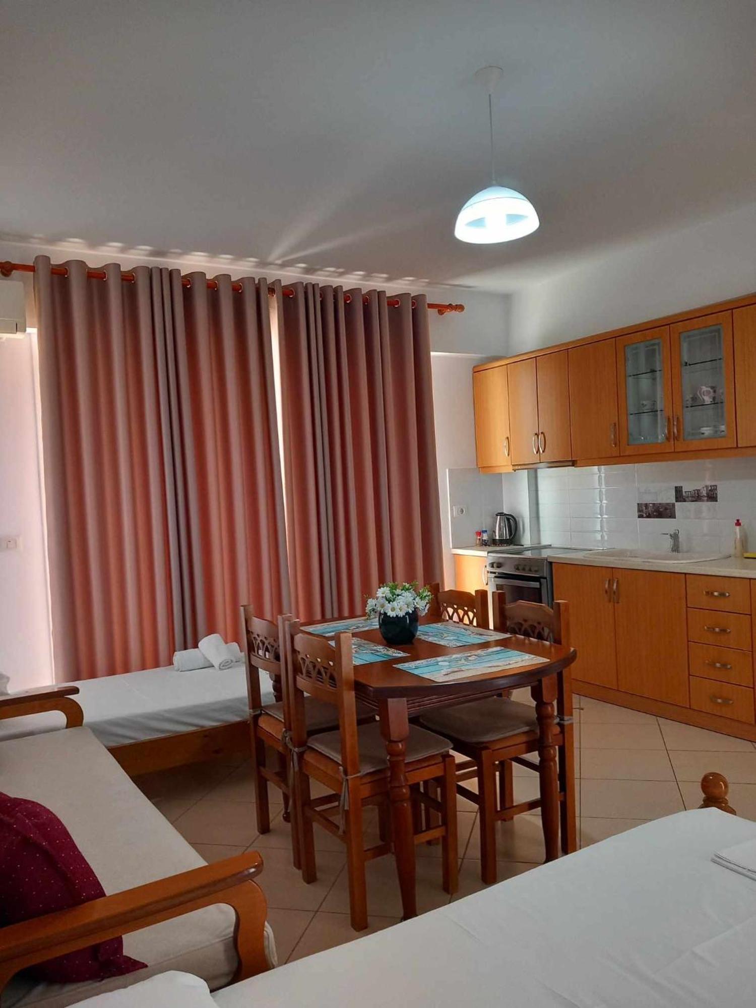 Caldera Vista Apartaments Sarandë Eksteriør bilde